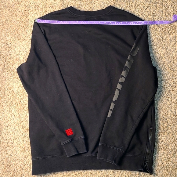 League of Lengends 2017 World Championships Crewneck Sweatshirt - Picture 5 of 6